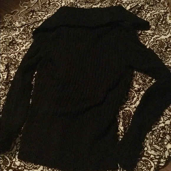 Cache Zip Sweater - Picture 3 of 3